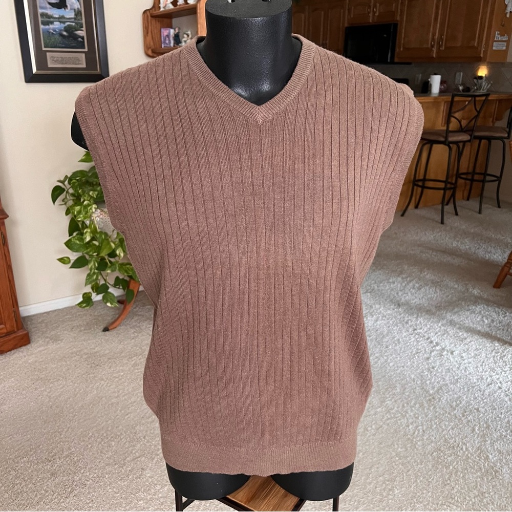 Brown V-Neck Ribbed Sweater